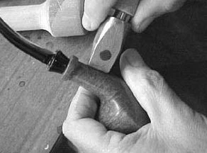 Step 9: After a quality inspection the shank is stamped.